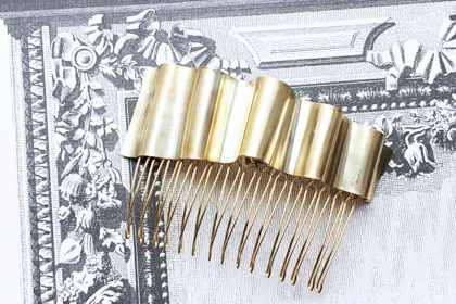 hair comb-gather-